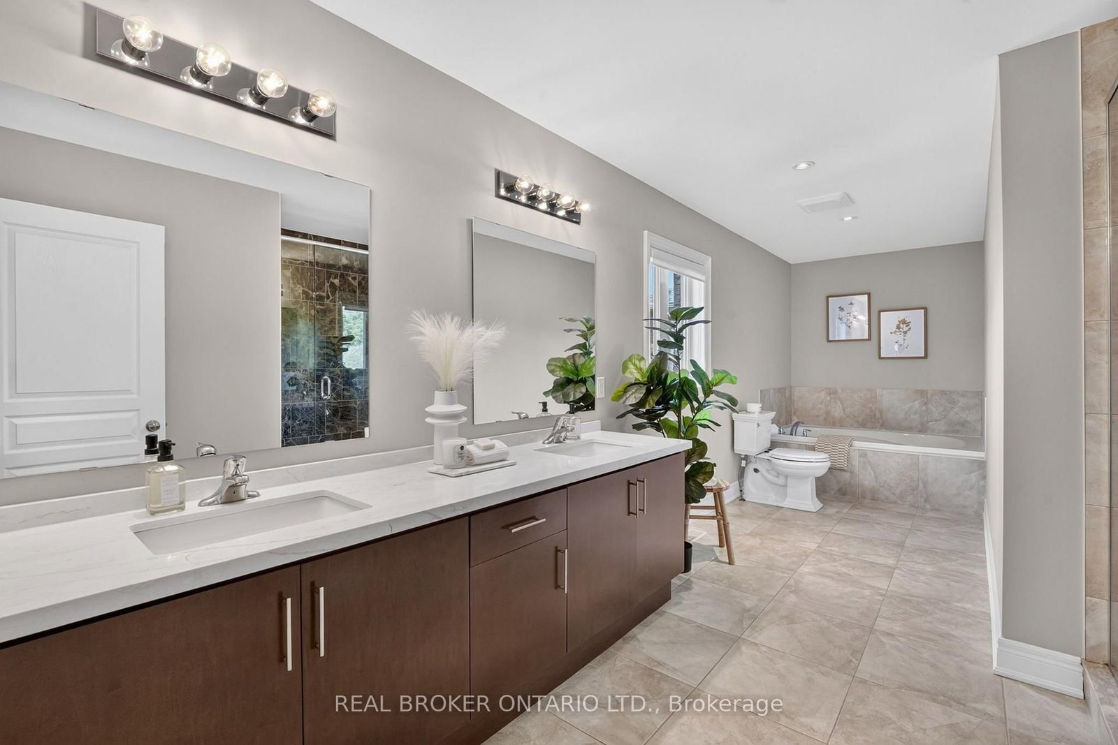 483 Valridge Drive • Hamilton, ON photo 28