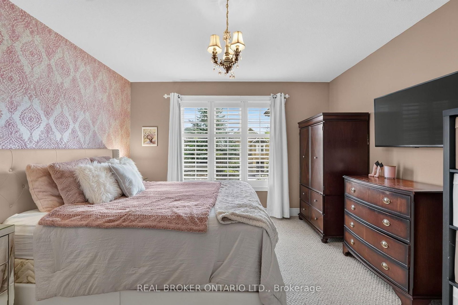 483 Valridge Drive • Hamilton, ON photo 31