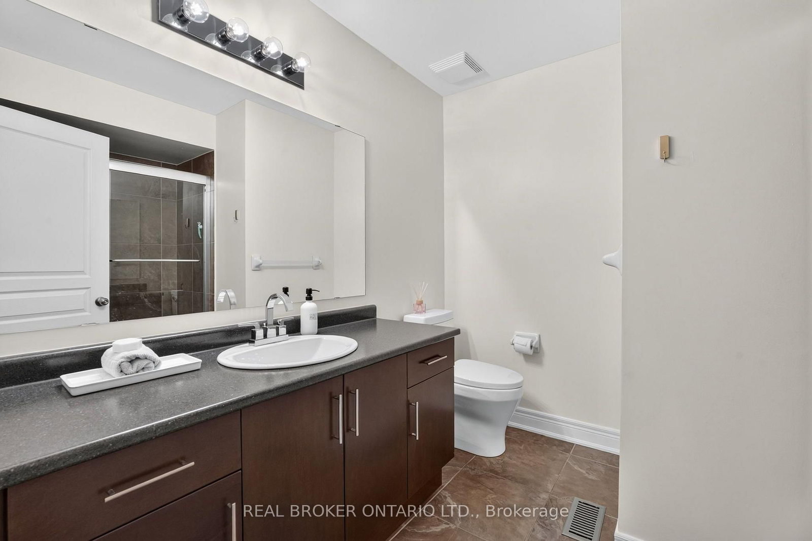 483 Valridge Drive • Hamilton, ON photo 32