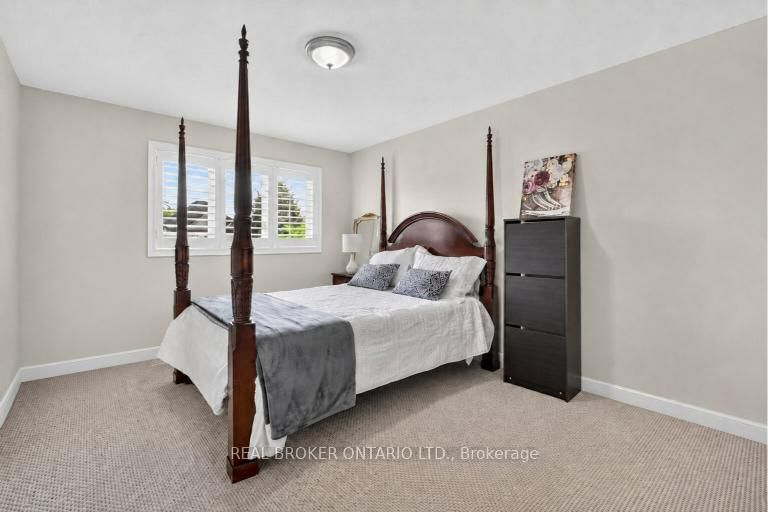 483 Valridge Drive • Hamilton, ON photo 34