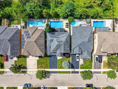 483 Valridge Drive • Hamilton, ON photo 7