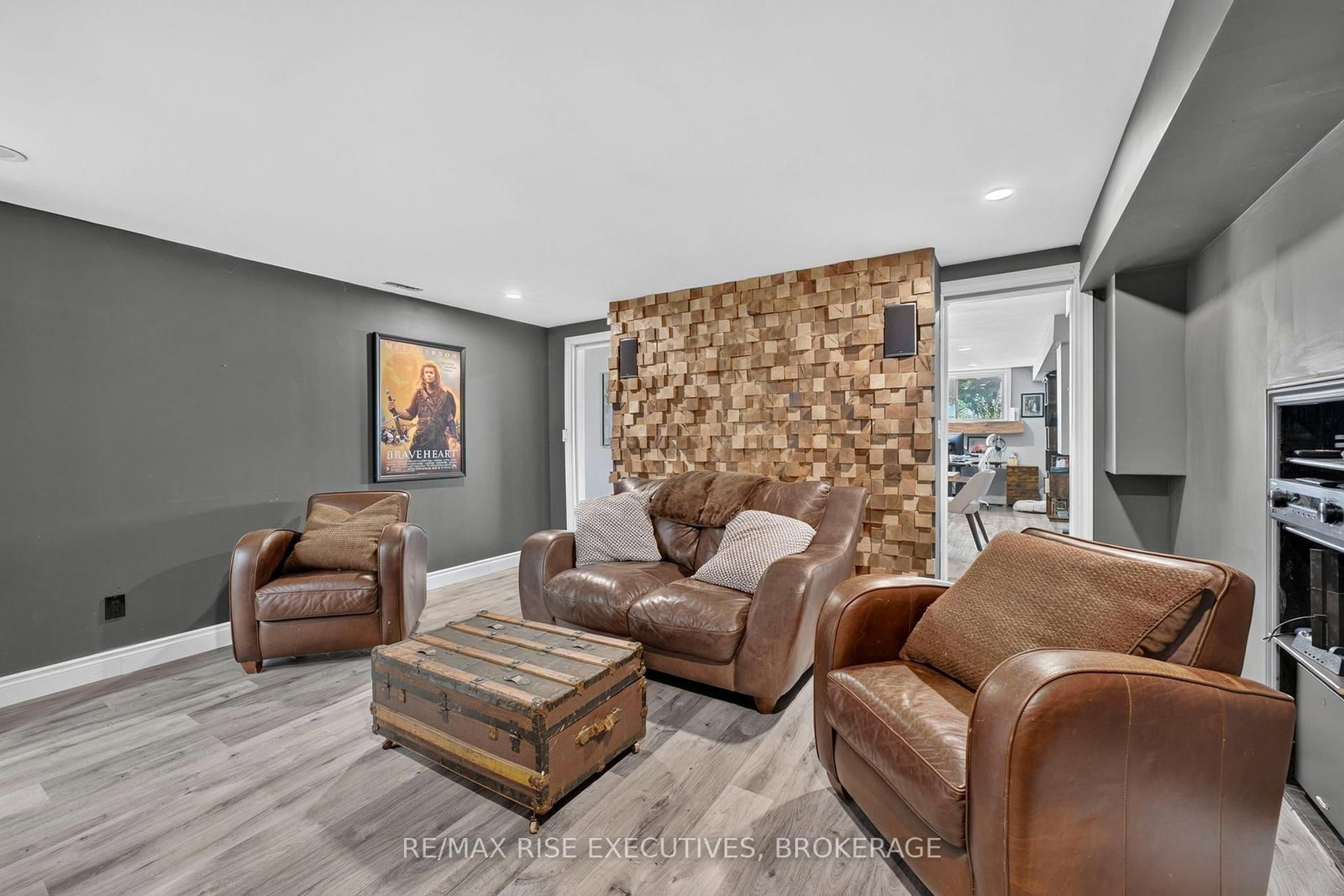 611 Rivermeade Avenue • Kingston, ON photo 35