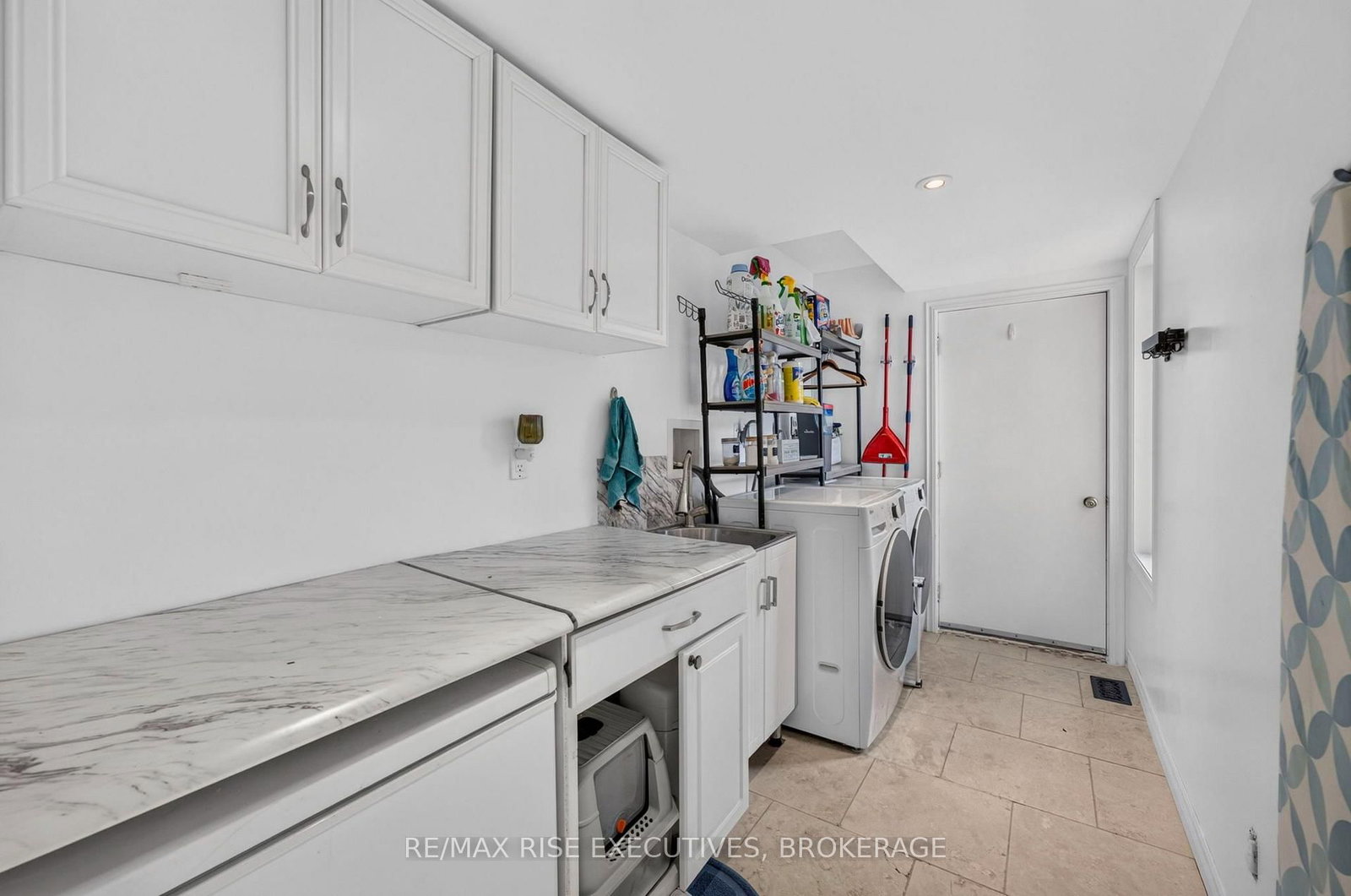 611 Rivermeade Avenue • Kingston, ON photo 39