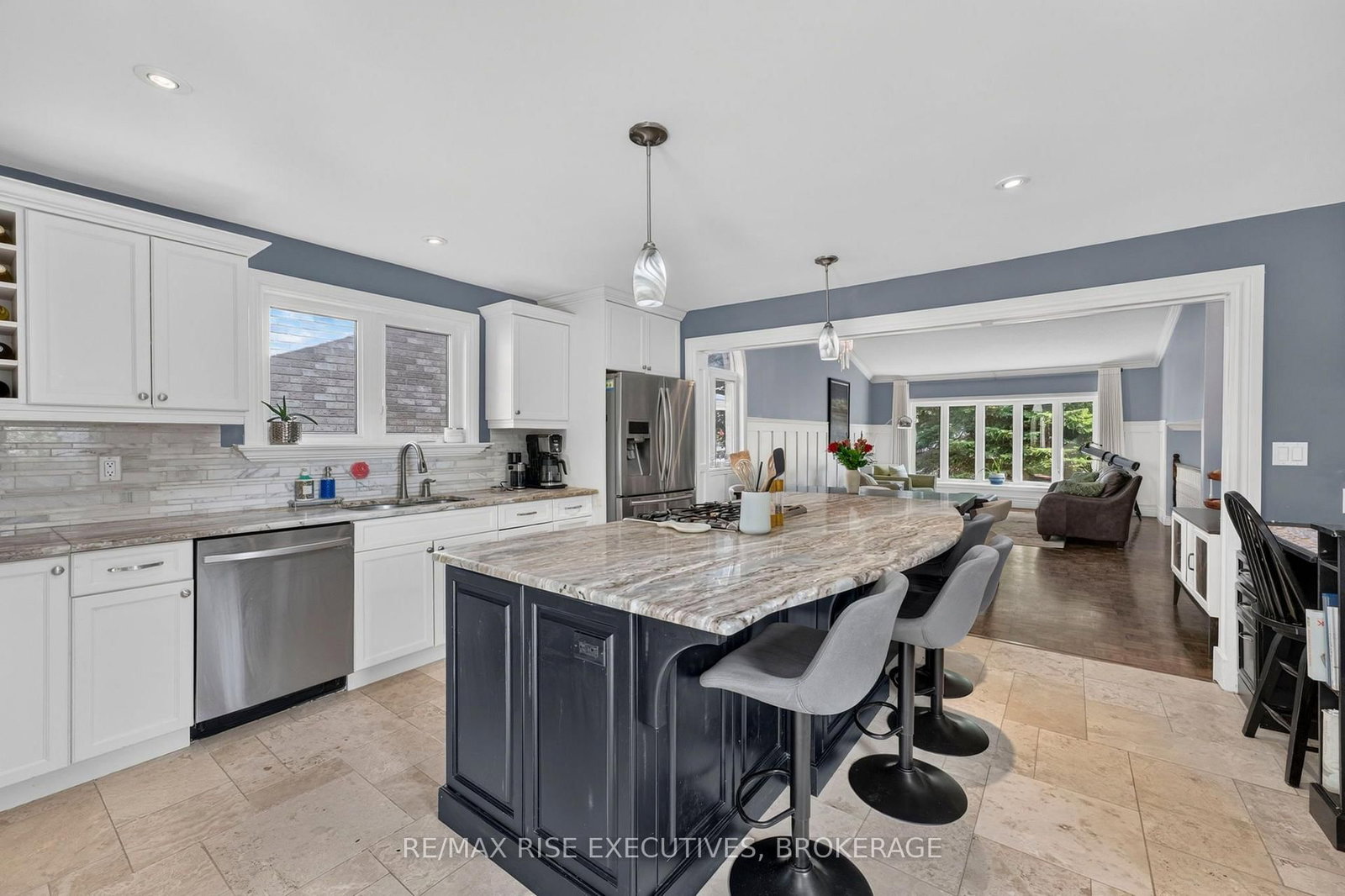 611 Rivermeade Avenue • Kingston, ON photo 8