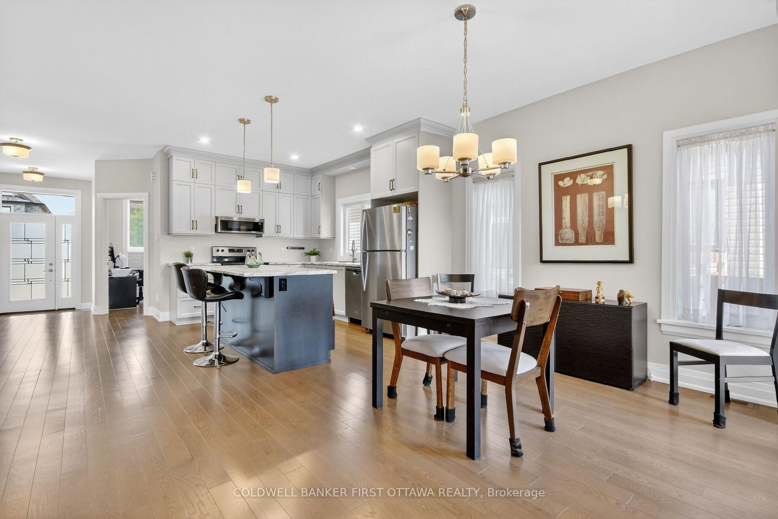 124 Lyon Street • Russell, ON photo 5
