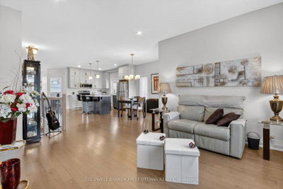 124 Lyon Street • Russell, ON photo 9