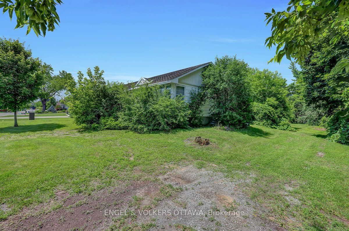 91 Palsen Street • Ottawa, ON photo 16