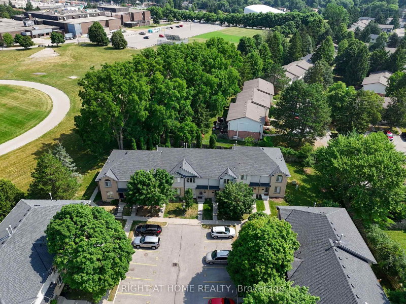 17 - 925 Lawson Road