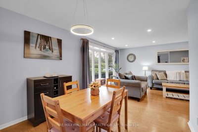 90 Chesterton Drive • Ottawa, ON photo 8