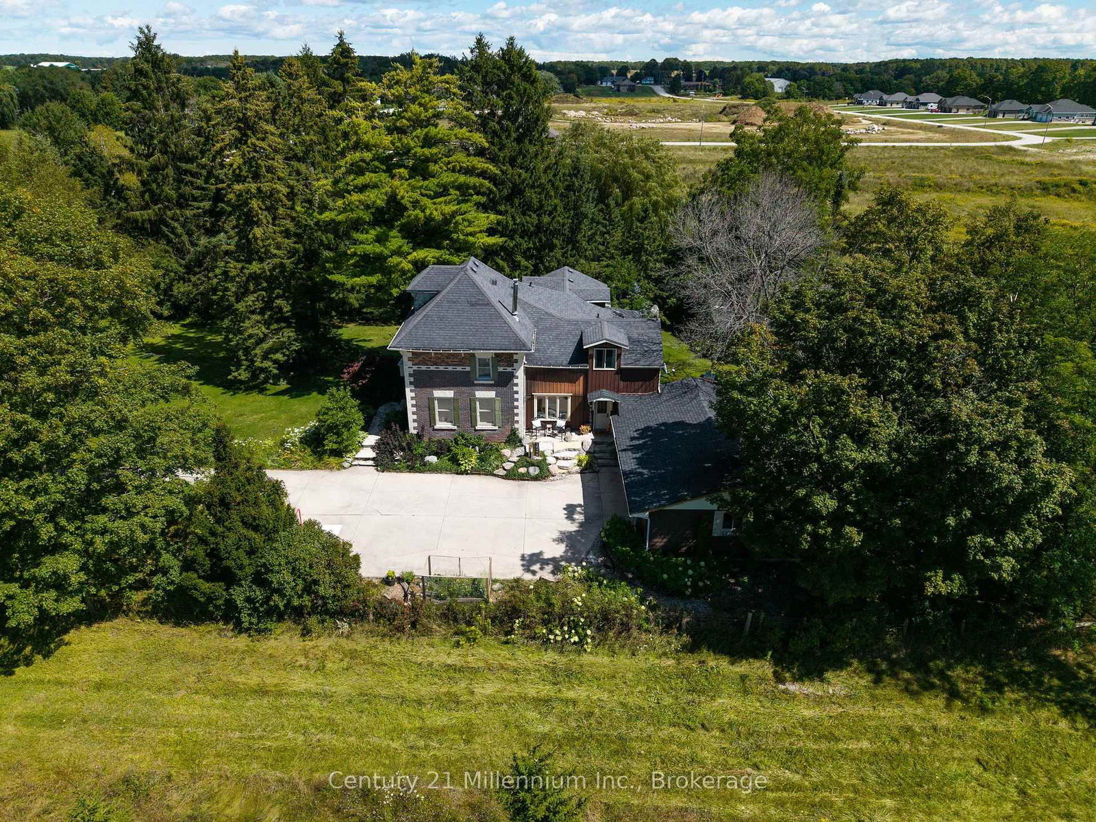 101774 Grey 5 Road • Georgian Bluffs, ON photo 8
