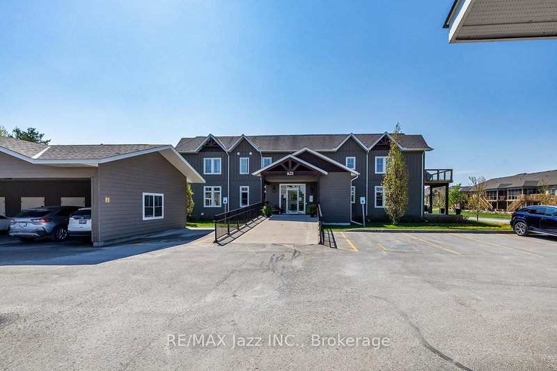 111 - 29 Lakewood Crescent