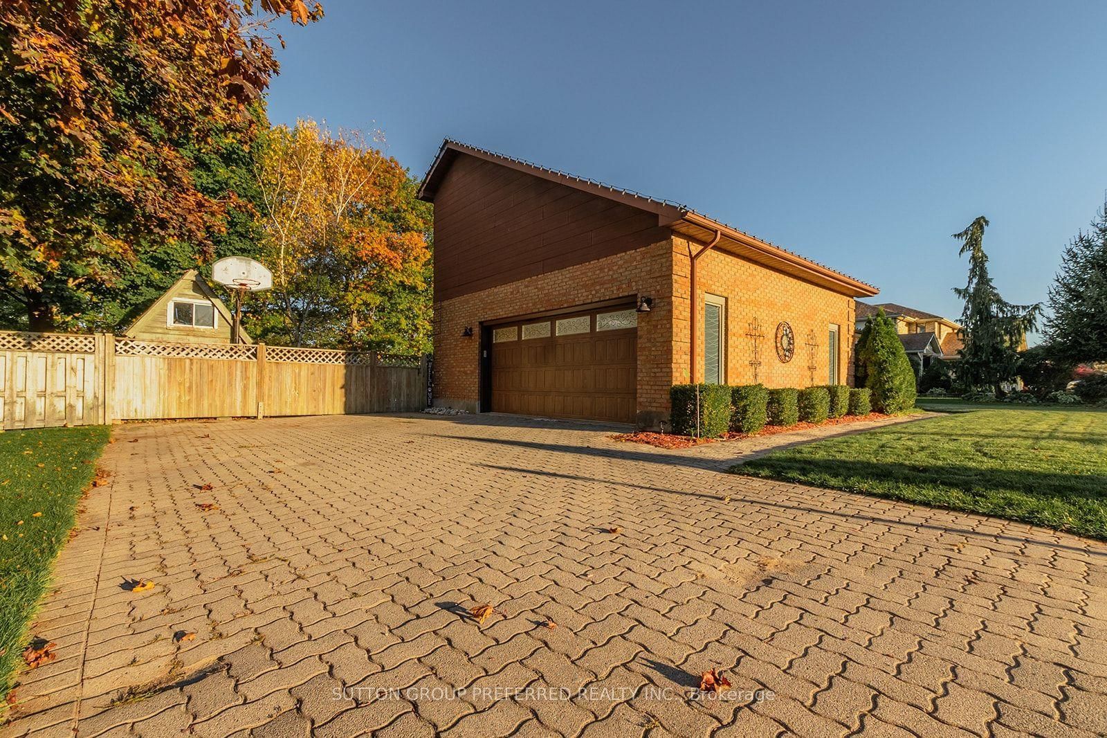 128 Mill Road • Thames Centre, ON photo 4