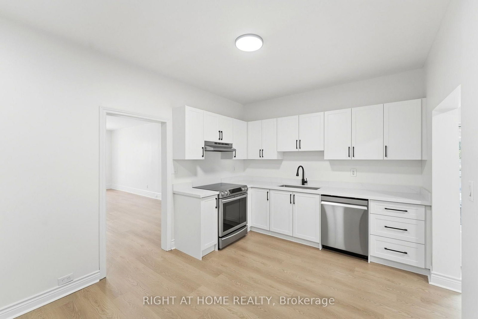 522 Cannon Street E • Hamilton, ON photo 11
