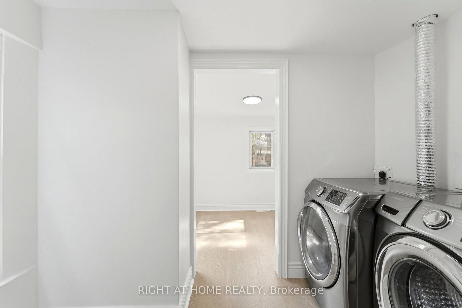 522 Cannon Street E • Hamilton, ON photo 14