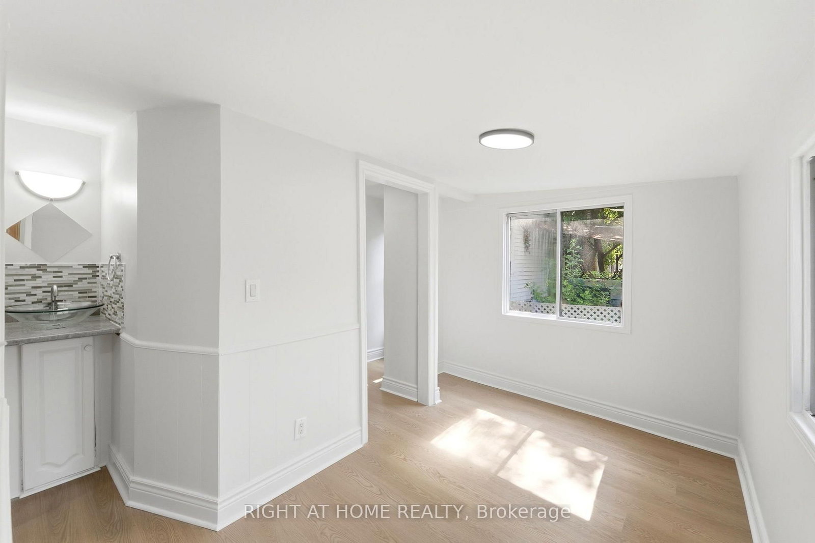 522 Cannon Street E • Hamilton, ON photo 18
