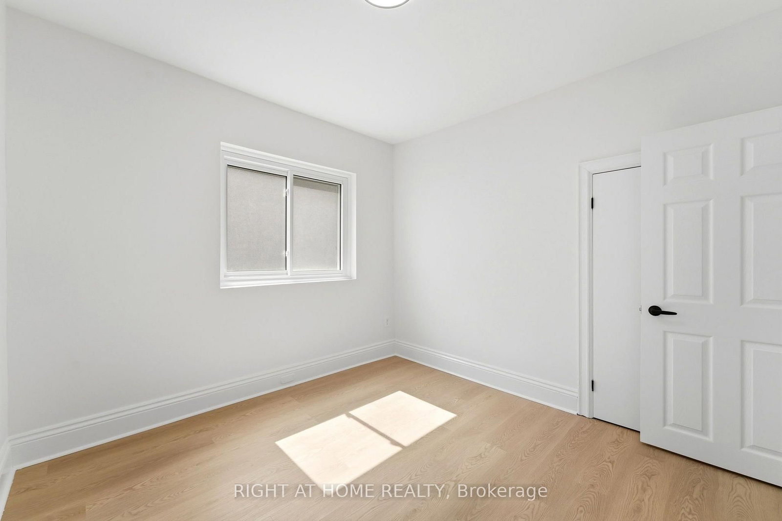 522 Cannon Street E • Hamilton, ON photo 24