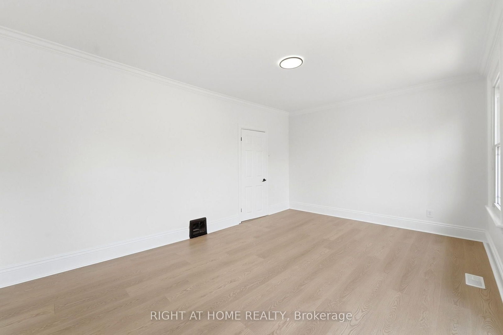 522 Cannon Street E • Hamilton, ON photo 31
