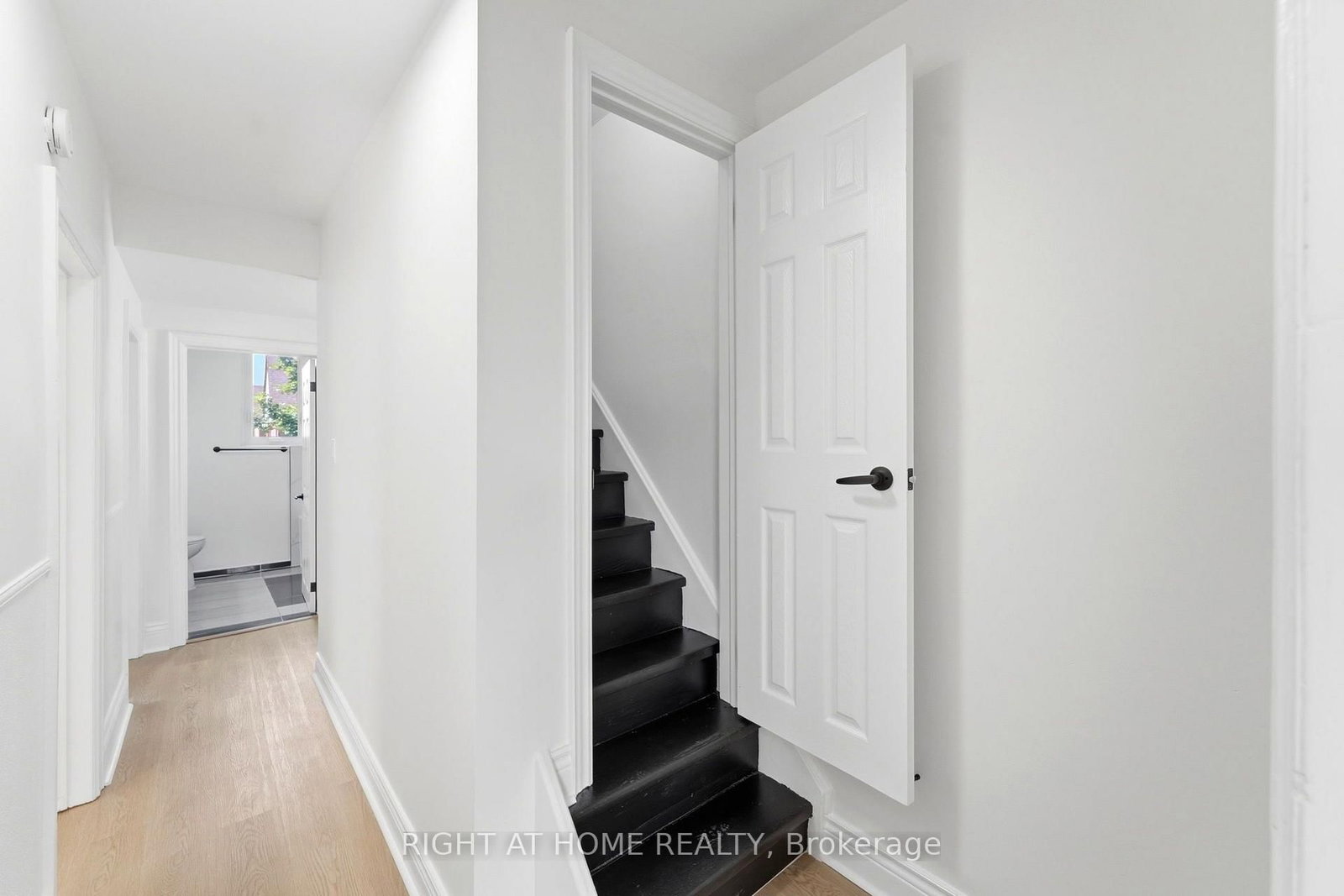 522 Cannon Street E • Hamilton, ON photo 35