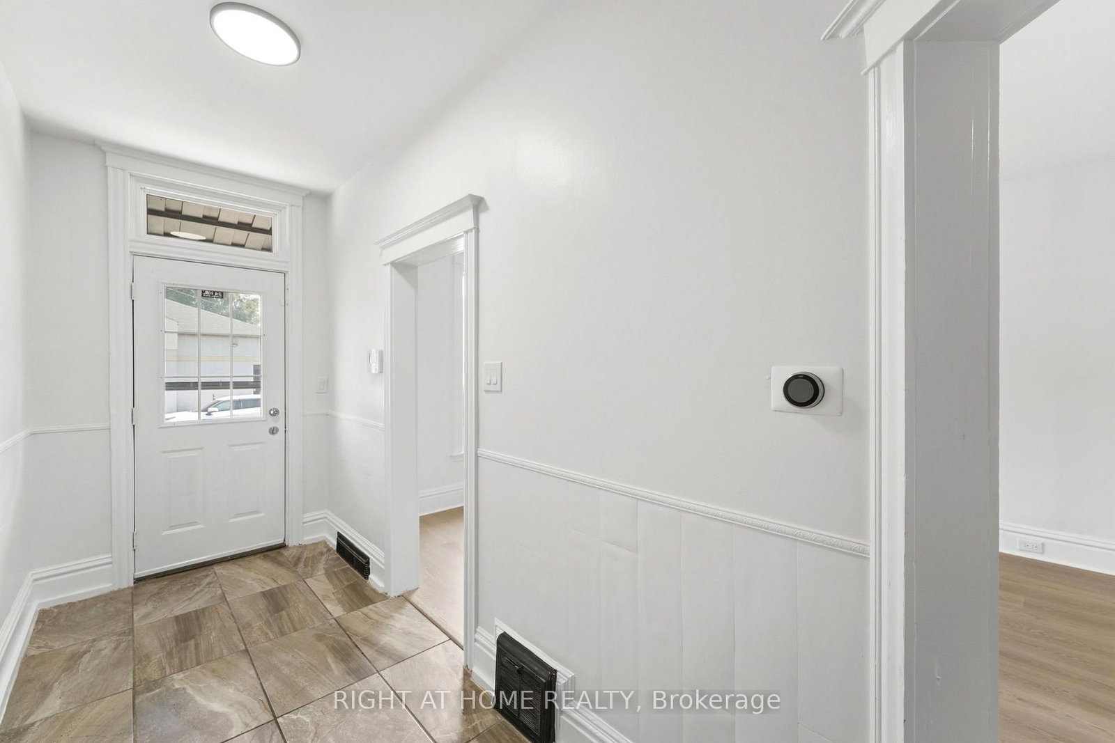 522 Cannon Street E • Hamilton, ON photo 5