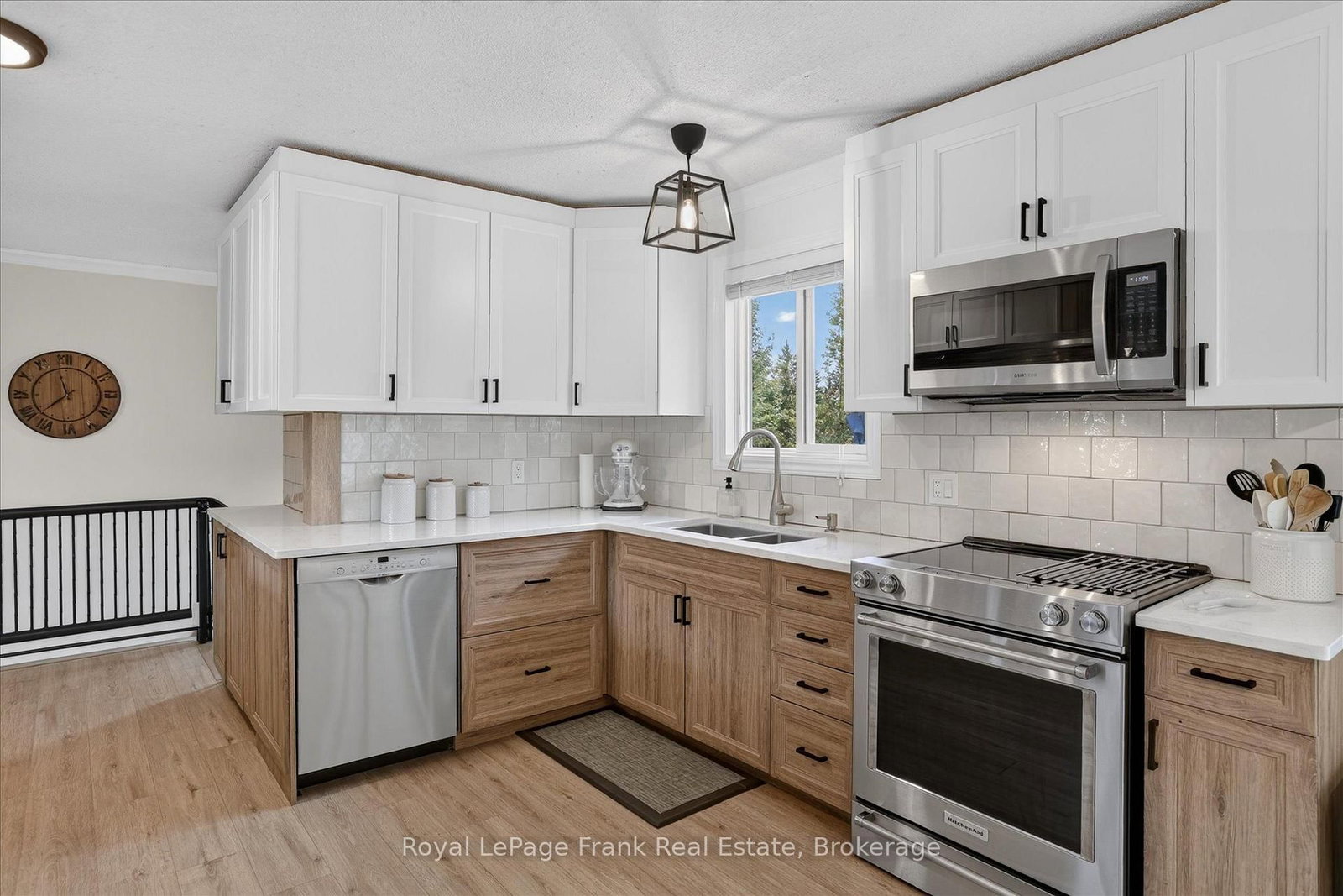 71 Queen Street S • Kawartha Lakes, ON photo 14