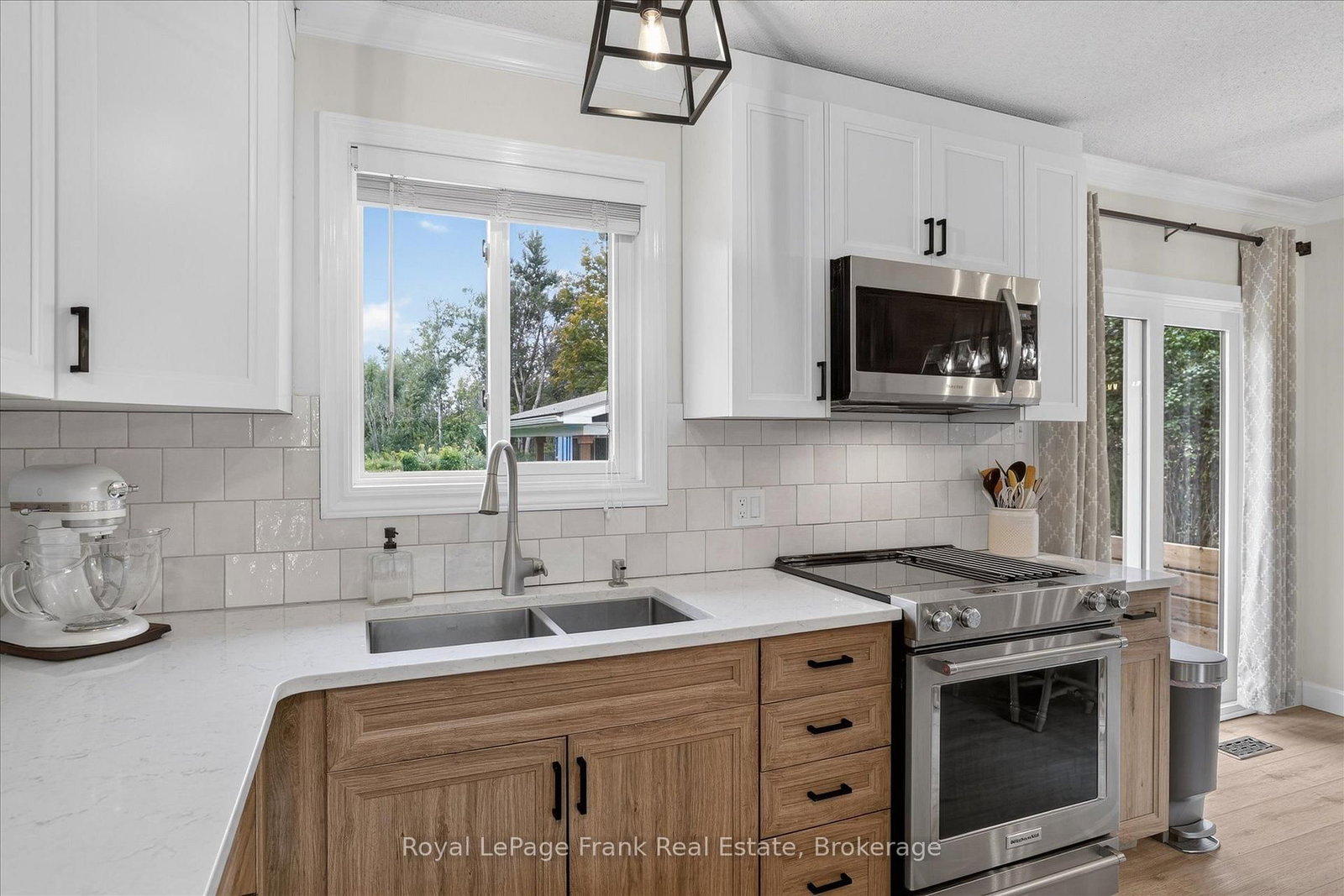 71 Queen Street S • Kawartha Lakes, ON photo 15
