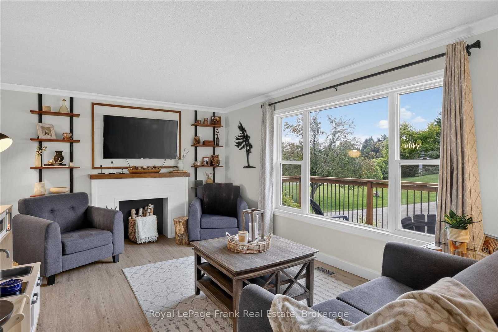 71 Queen Street S • Kawartha Lakes, ON photo 6