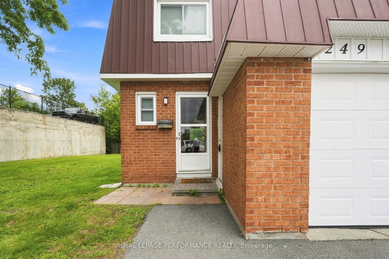 94 - 249 Romulus Private