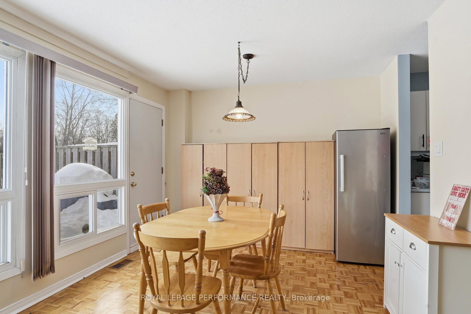 249 Romulus Private • #94 • Ottawa, ON photo 9