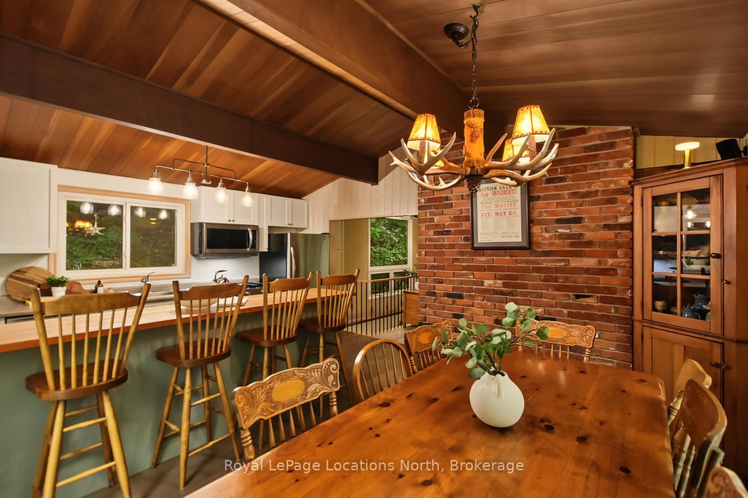 143 ST MORITZ Crescent • Blue Mountains, ON photo 31