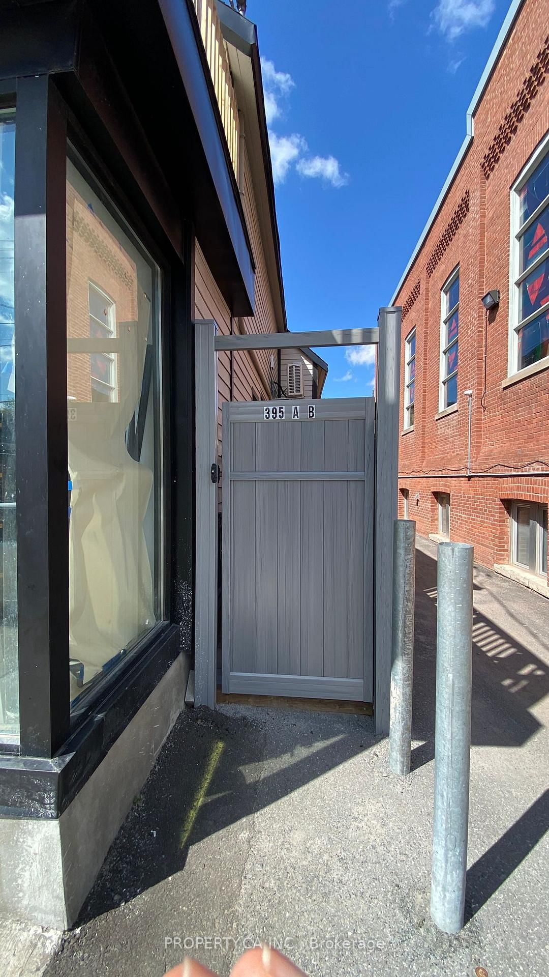 Front view of Unit C-395 Gladstone Avenue, Ottawa