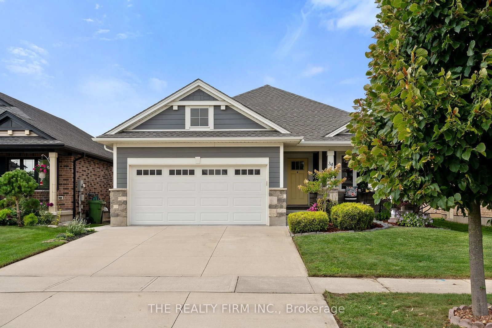 34 Ashberry Place • St. Thomas, ON photo 1