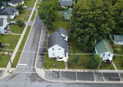 22 Oak Street • Havelock-Belmont-Methuen, ON photo 2