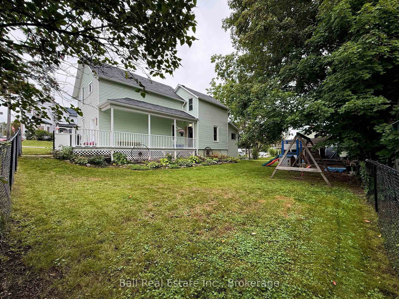 22 Oak Street • Havelock-Belmont-Methuen, ON photo 8