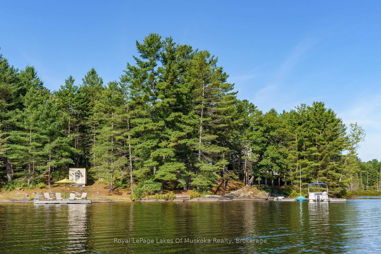 27 Island 2ml • Gravenhurst, ON photo 38
