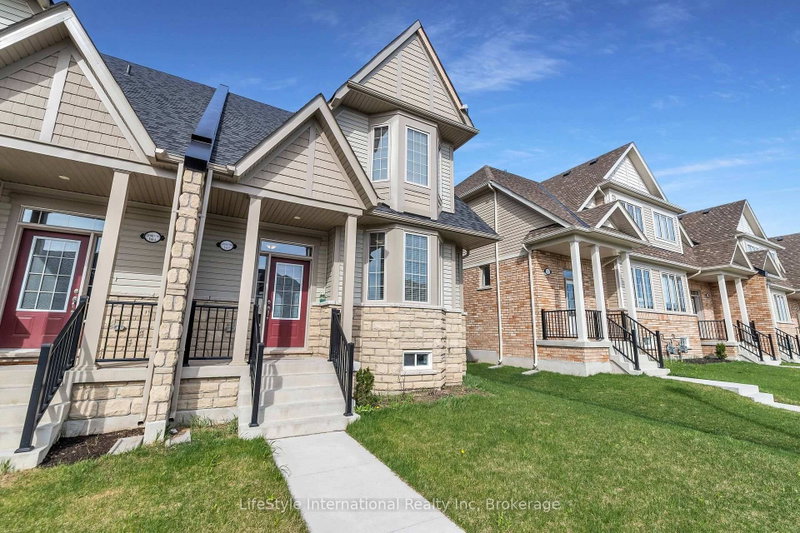 5 - 210 Farley Road W