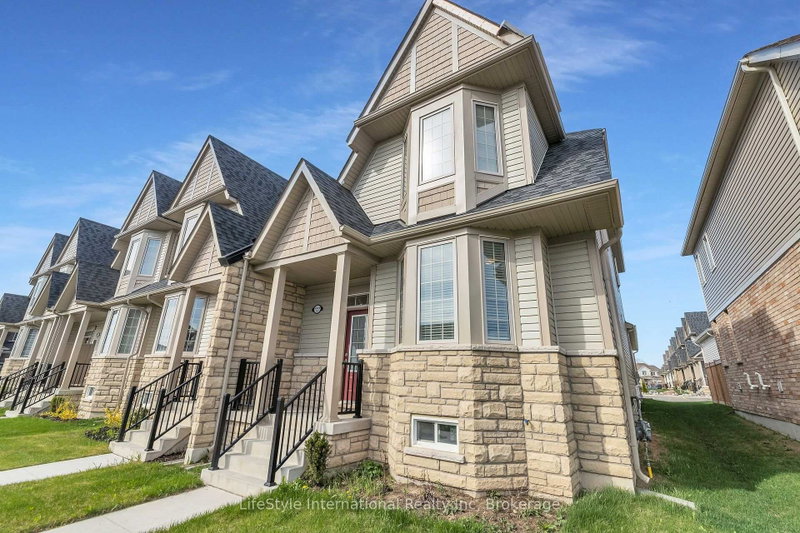 5 - 210 Farley Road W