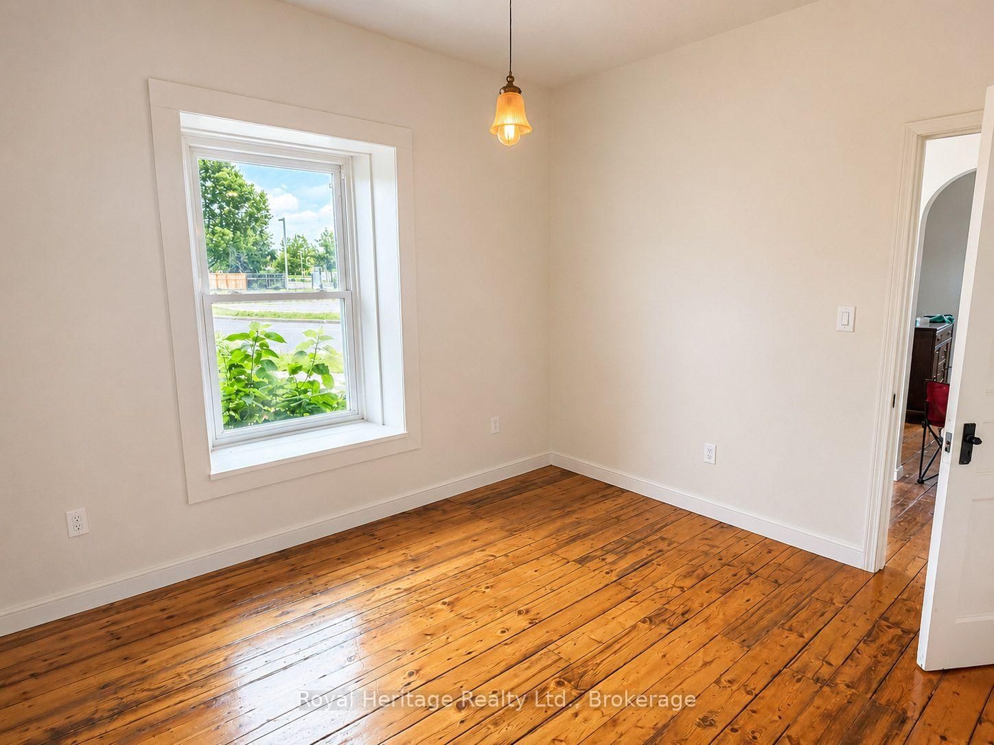 6 Willard Street • Belleville, ON photo 12