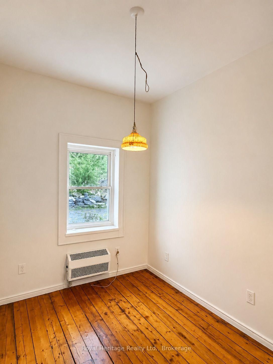 6 Willard Street • Belleville, ON photo 14