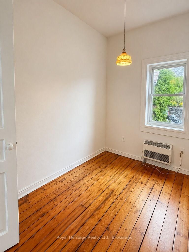6 Willard Street • Belleville, ON photo 15