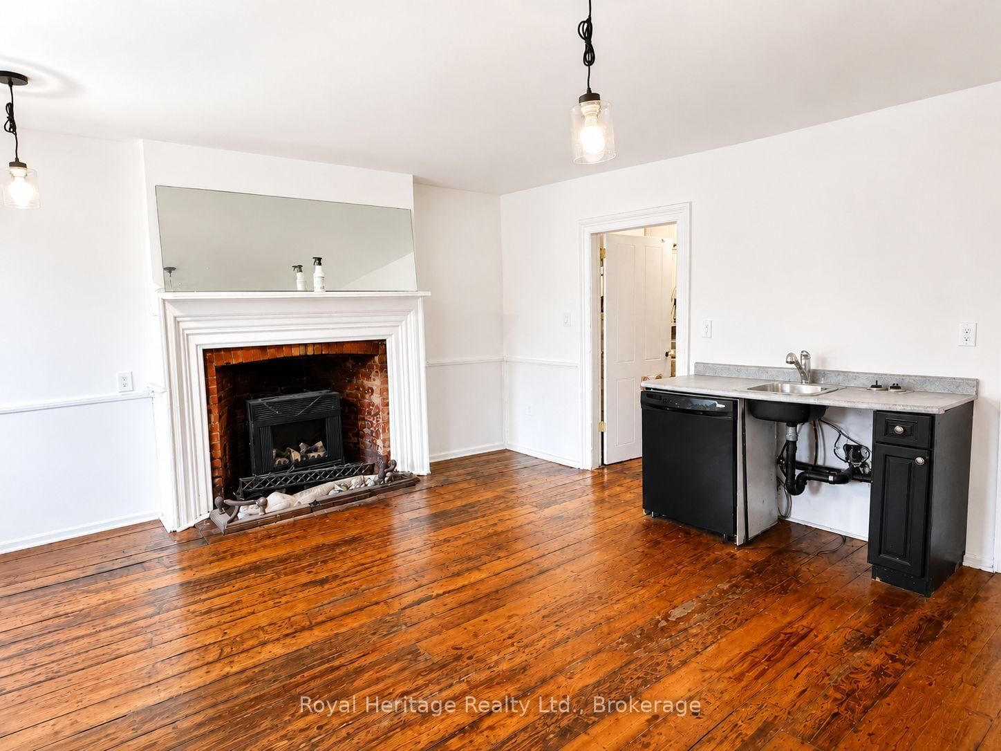 6 Willard Street • Belleville, ON photo 16