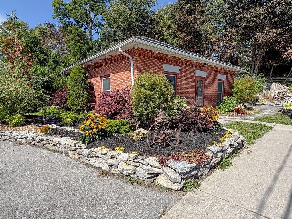 6 Willard Street • Belleville, ON photo 28