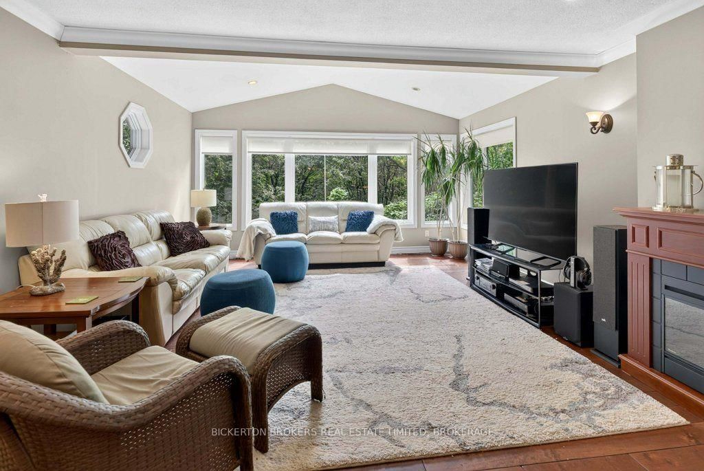 237 Old River Road • Leeds and the Thousand Islands, ON photo 15