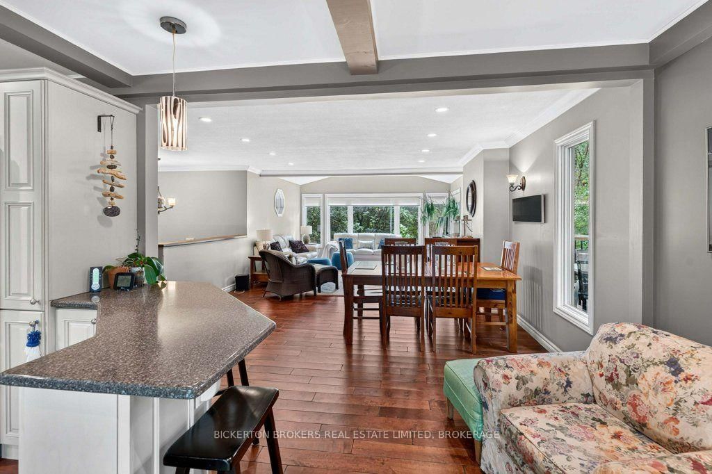 237 Old River Road • Leeds and the Thousand Islands, ON photo 23