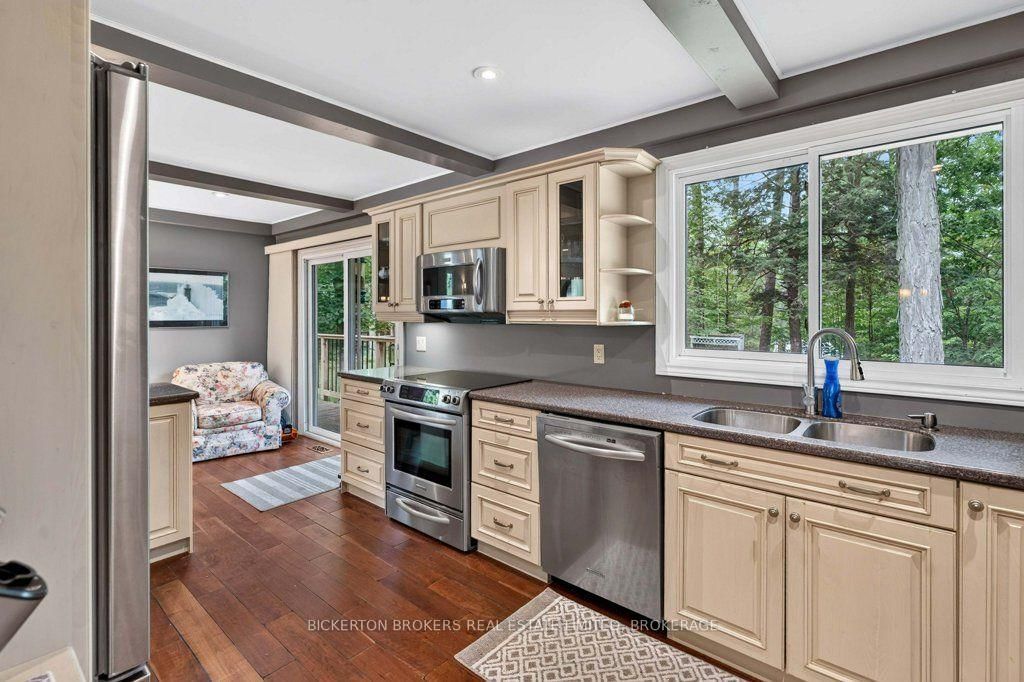237 Old River Road • Leeds and the Thousand Islands, ON photo 26