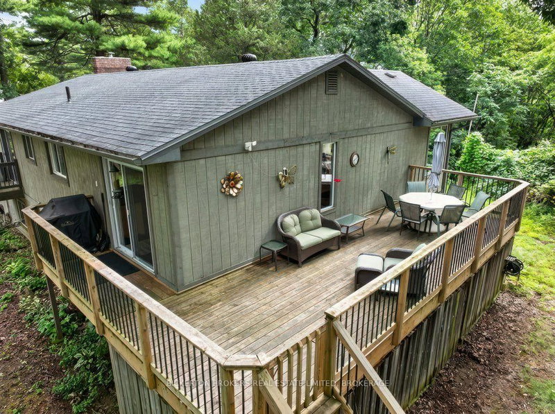237 Old River Road W