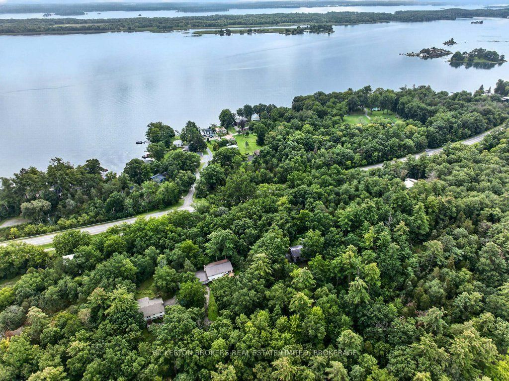 237 Old River Road • Leeds and the Thousand Islands, ON photo 36