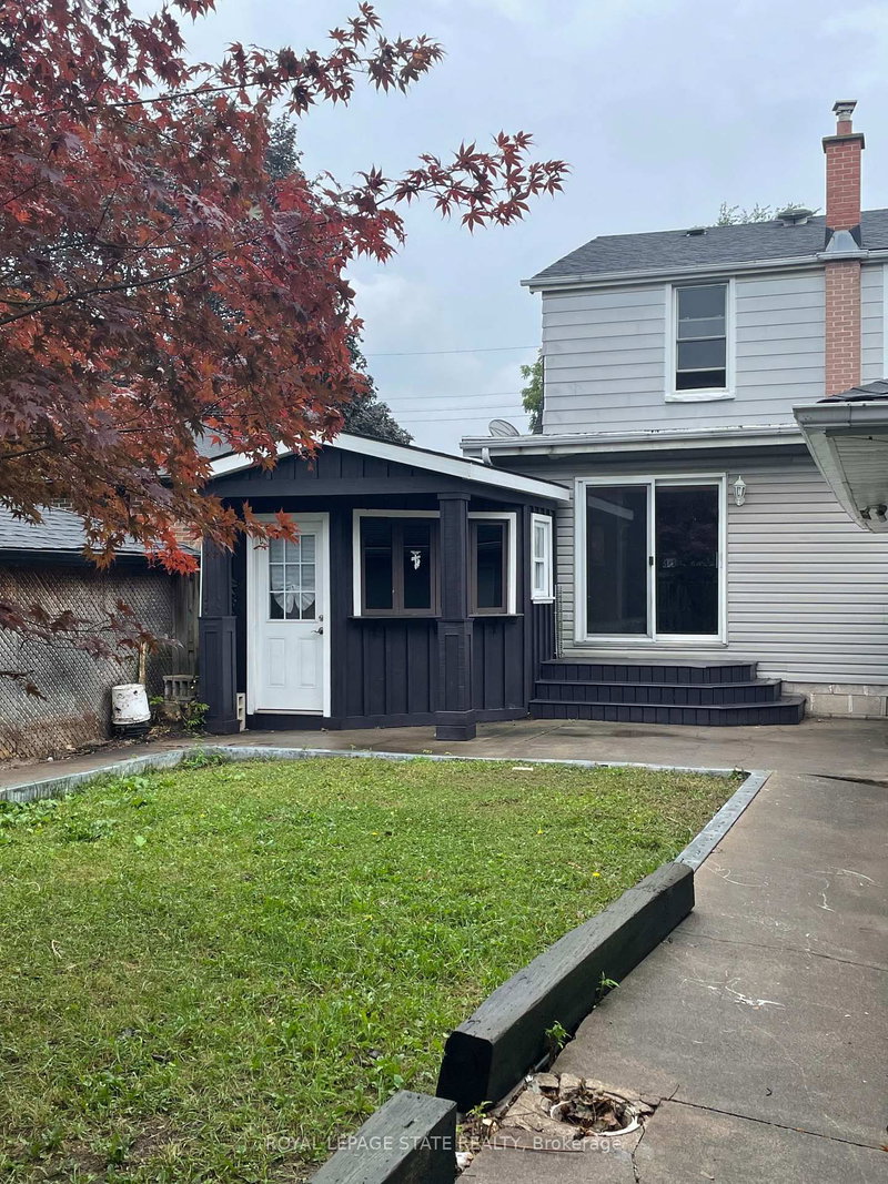 Upper - 225 East 14th Street