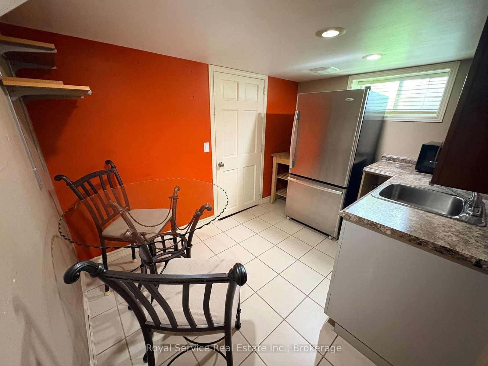 210 Shelbourne Street • Peterborough, ON photo 27