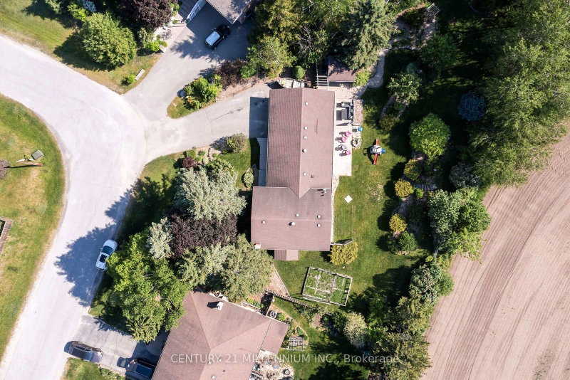 41 Douglas Crescent