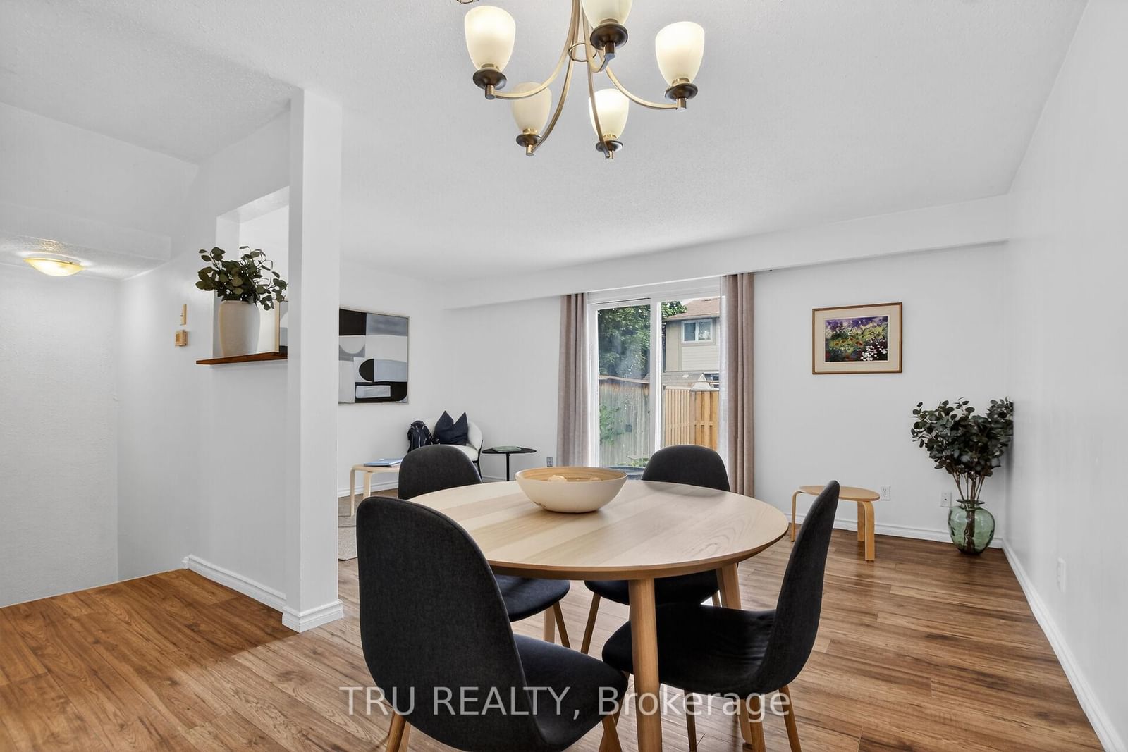 16-164 BARROW Crescent • Ottawa, ON photo 10